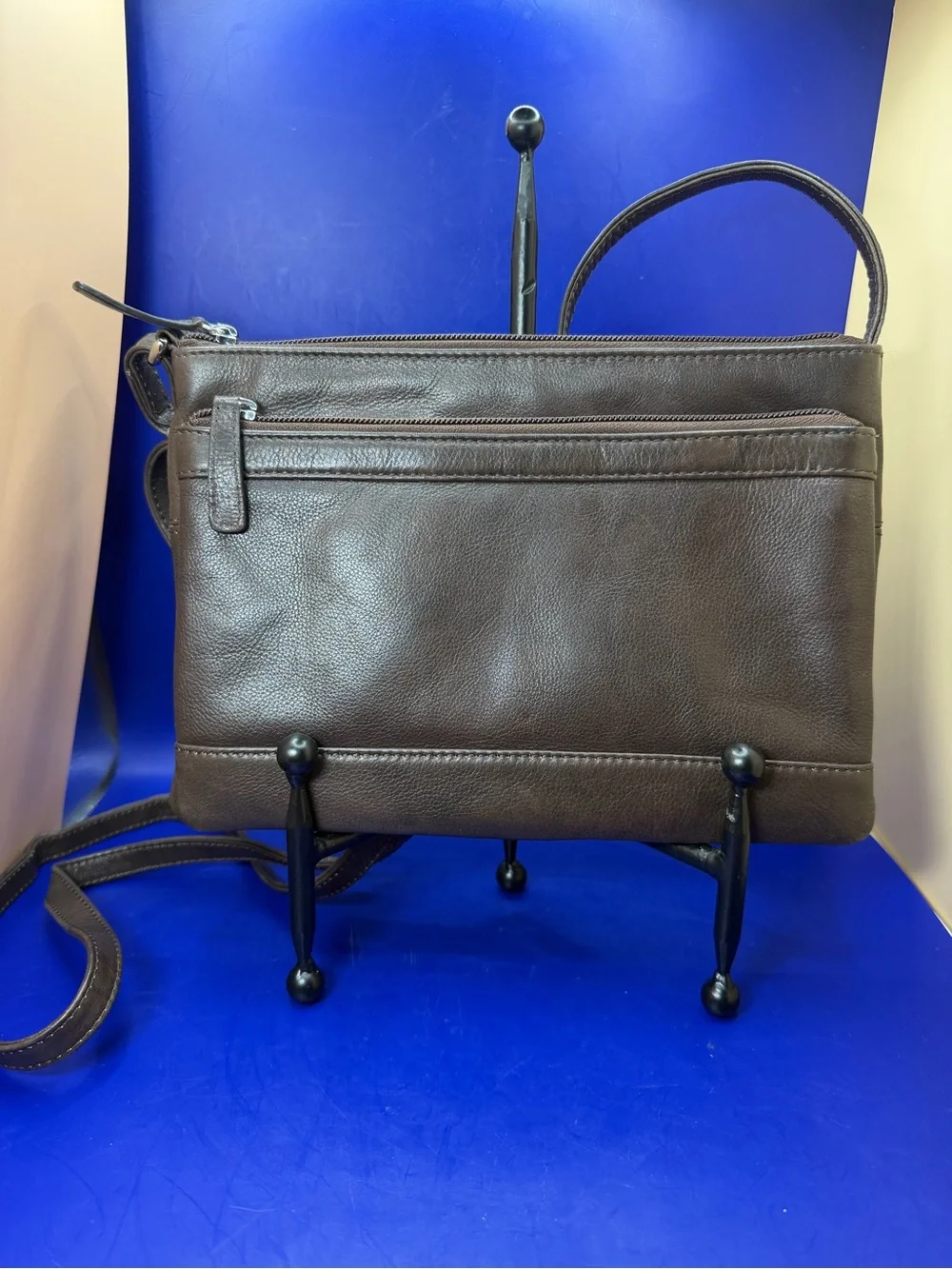 Ili New York genuine leather